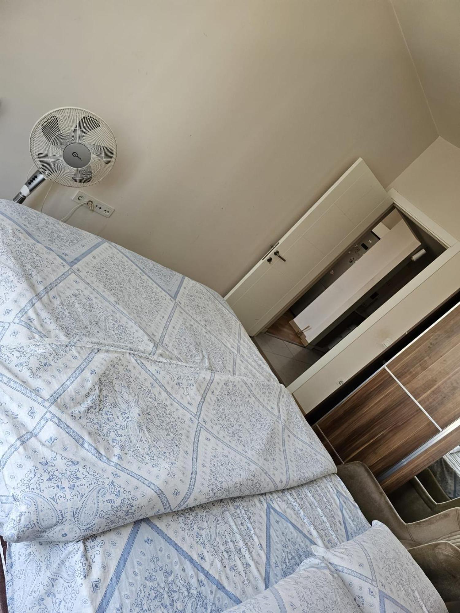 Outstanding 1+1 Bedroom Available *