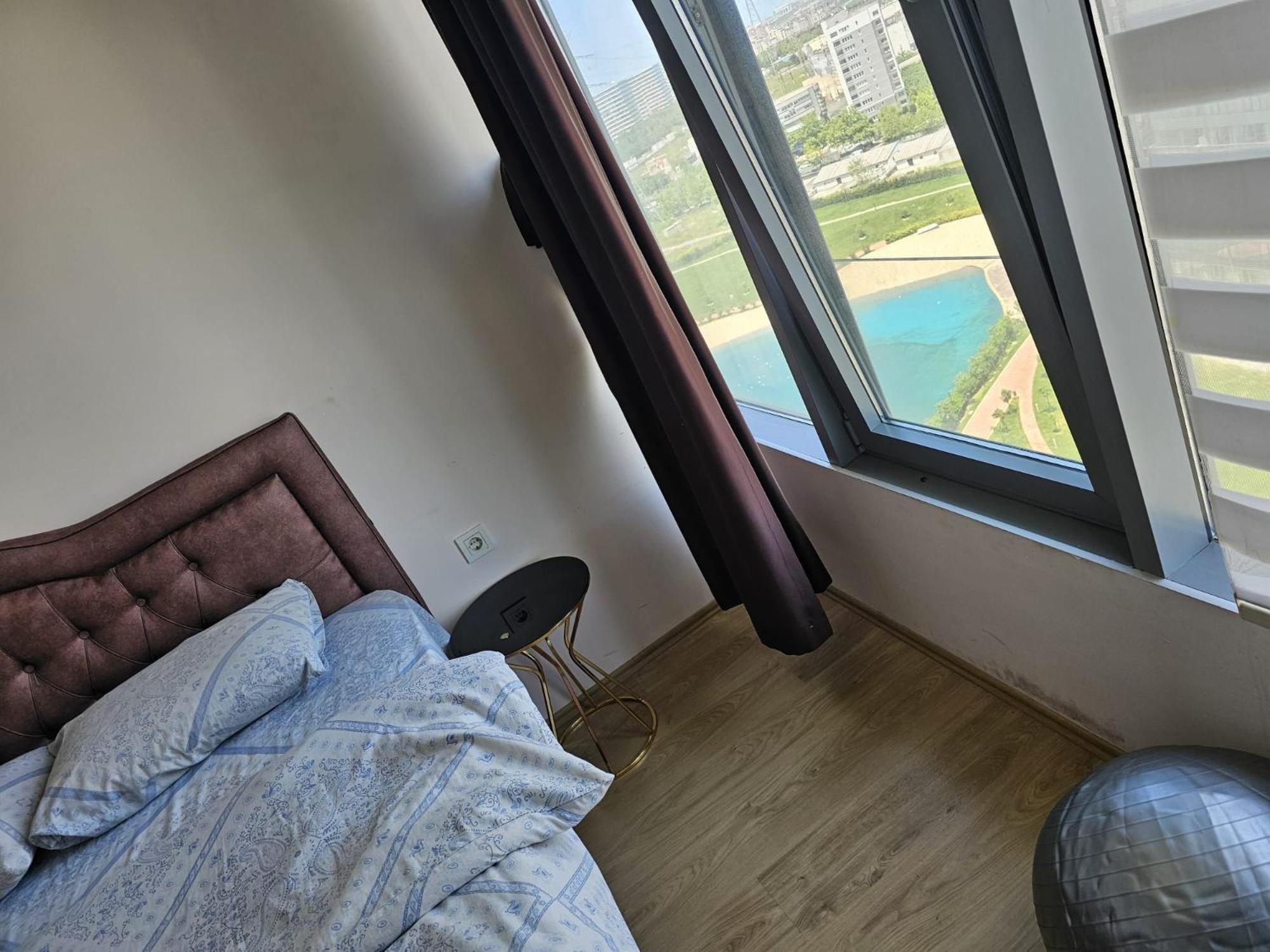 Outstanding 1+1 Bedroom Available